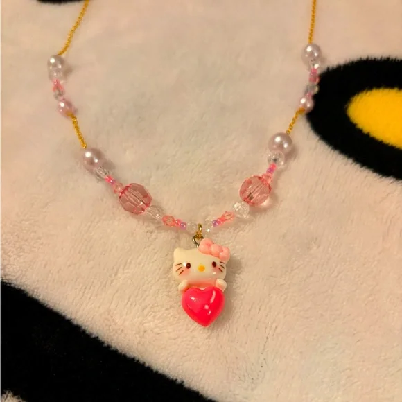 Super cute y2k Sanrio hello kitty HANDMADE necklace! - Picture 4 of 4